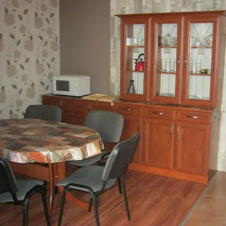 Kitti Διαμέρισμα Balatonboglár